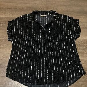 Timeson Women’s Short Sleeve Blouse Black & White Vertical Dot Stripe Sz XL